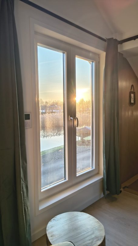 Zicht uit het raam Uitzicht Cetti's Lodge